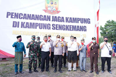 Didampingi Bupati Siak, Kapolda Riau Canangkan Gerakan Jaga Kampung